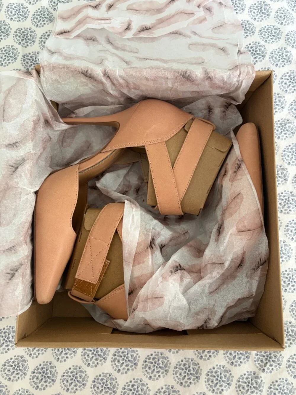 JESSICA SIMPSON Cassiya Natural Heel Size 8.5 M